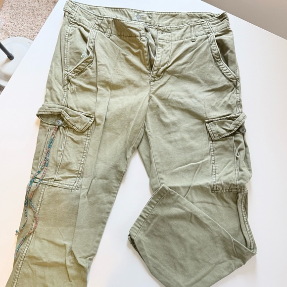 VNTG 2011 American Eagle Olive Green Cargo Pants - Straight Leg - Picture 3 of 15